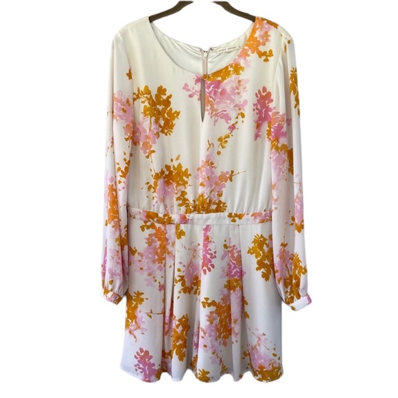 Paper Crown Anthropologie Muri Cream Multicolor Floral Romper Size M - Picture 3 of 15
